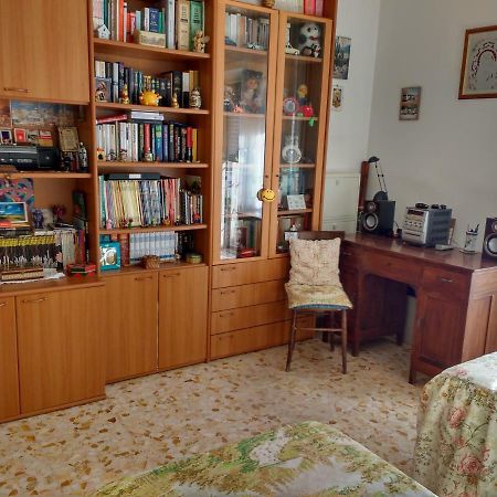 Apartamento Adrian House Roma Exterior foto