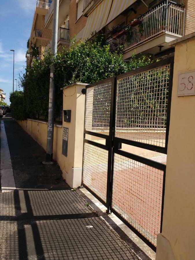 Apartamento Adrian House Roma Exterior foto