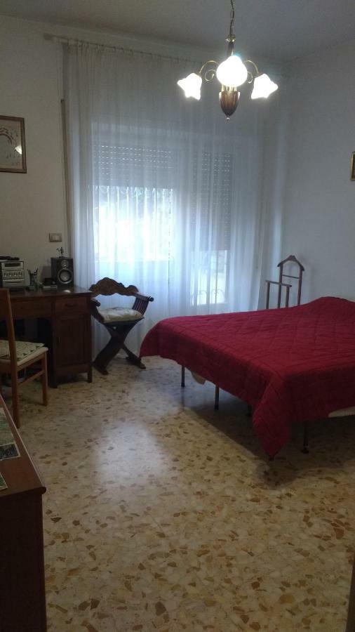 Apartamento Adrian House Roma Exterior foto
